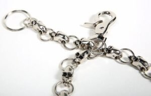 WTC10-SILVER-WALLET-CHAIN-WITH-SKULLS-2__20981.jpg